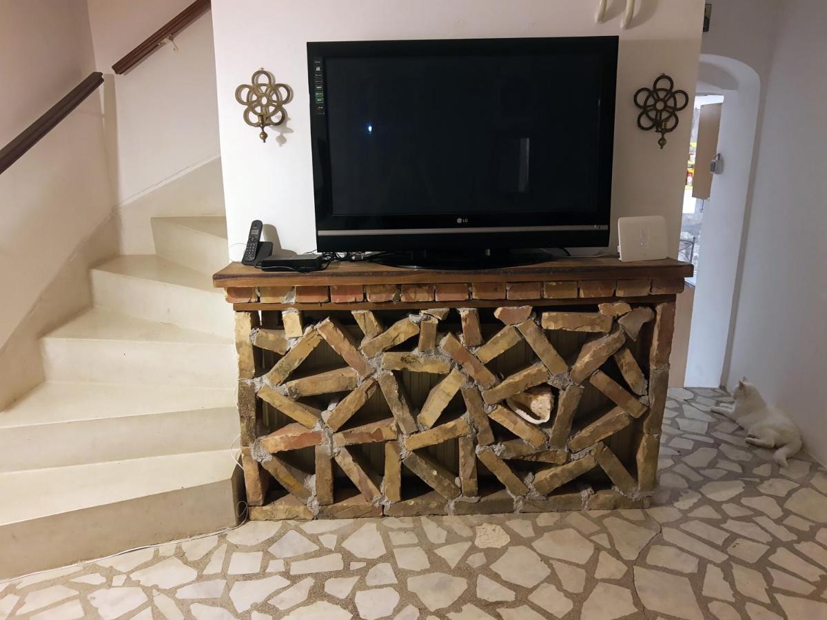 Sea-Side Old Stone Villa With A Private Garden Budva Luaran gambar