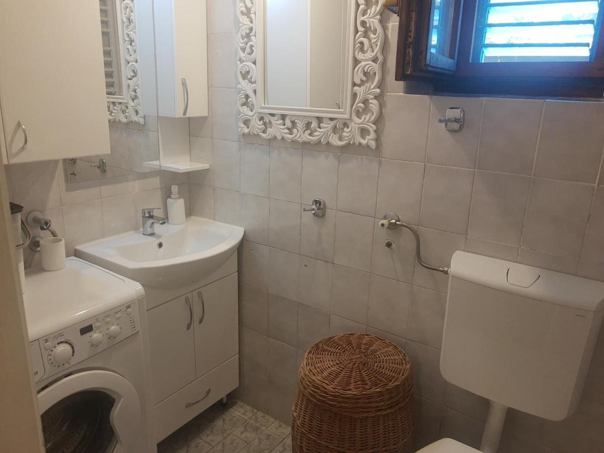 Sea-Side Old Stone Villa With A Private Garden Budva Luaran gambar