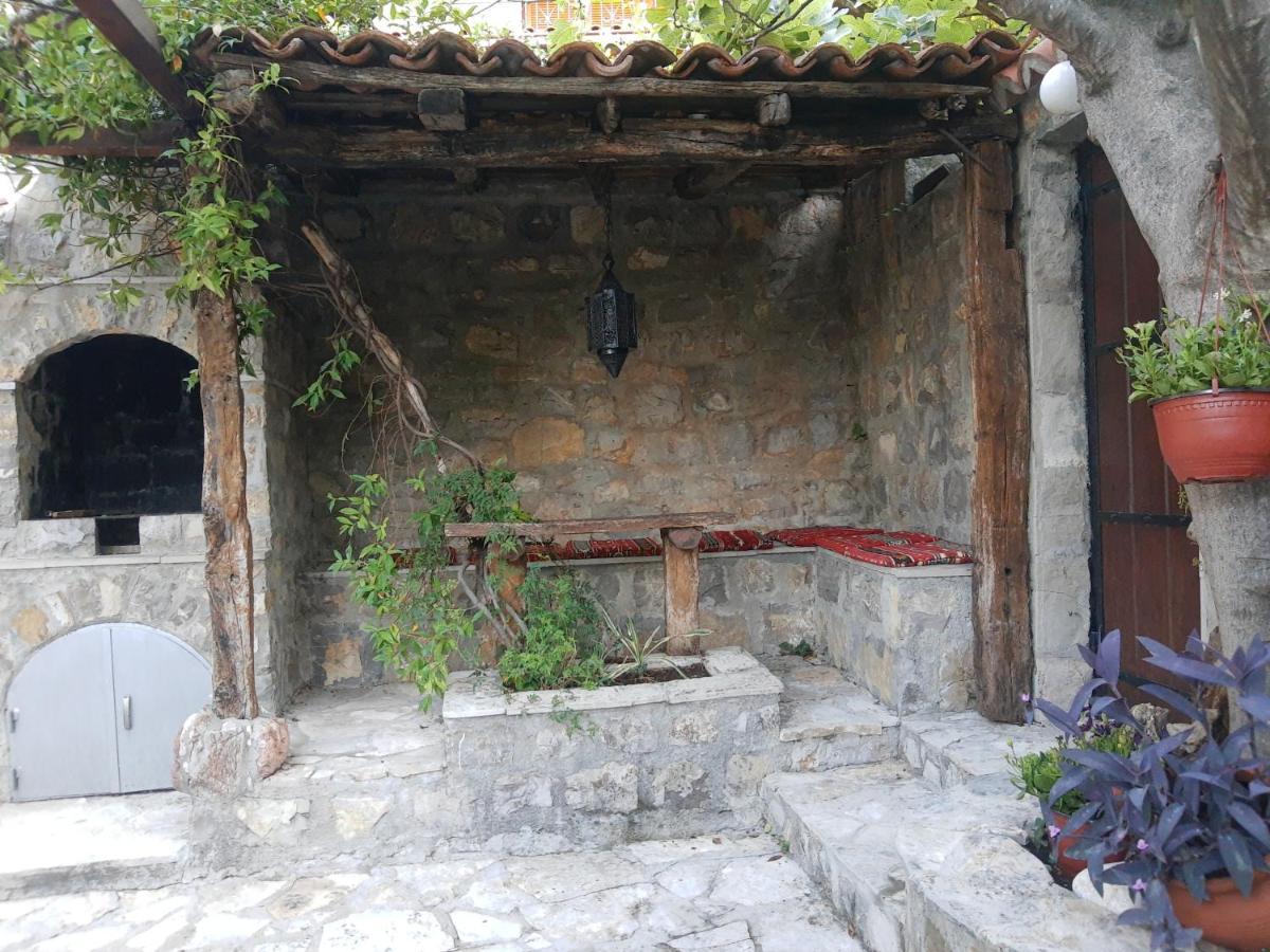 Sea-Side Old Stone Villa With A Private Garden Budva Luaran gambar