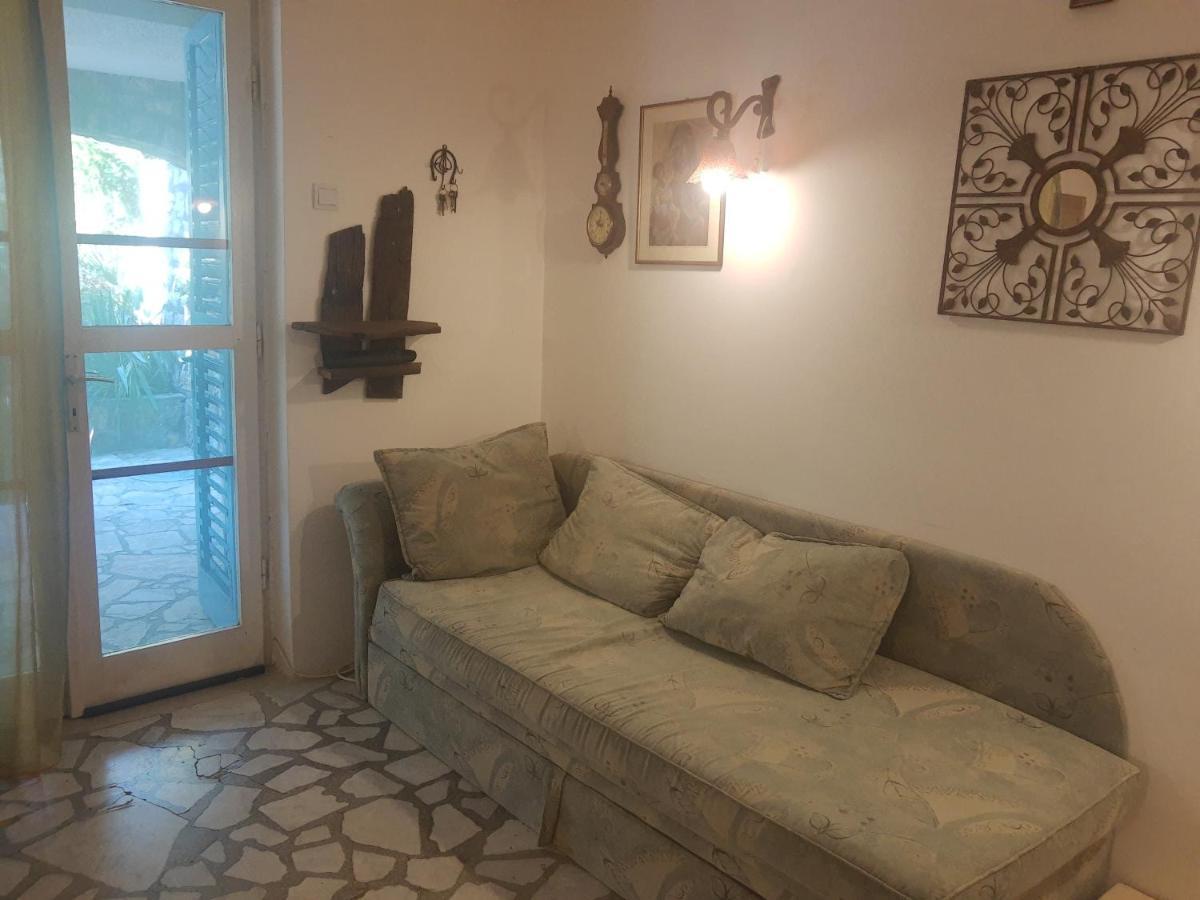Sea-Side Old Stone Villa With A Private Garden Budva Luaran gambar