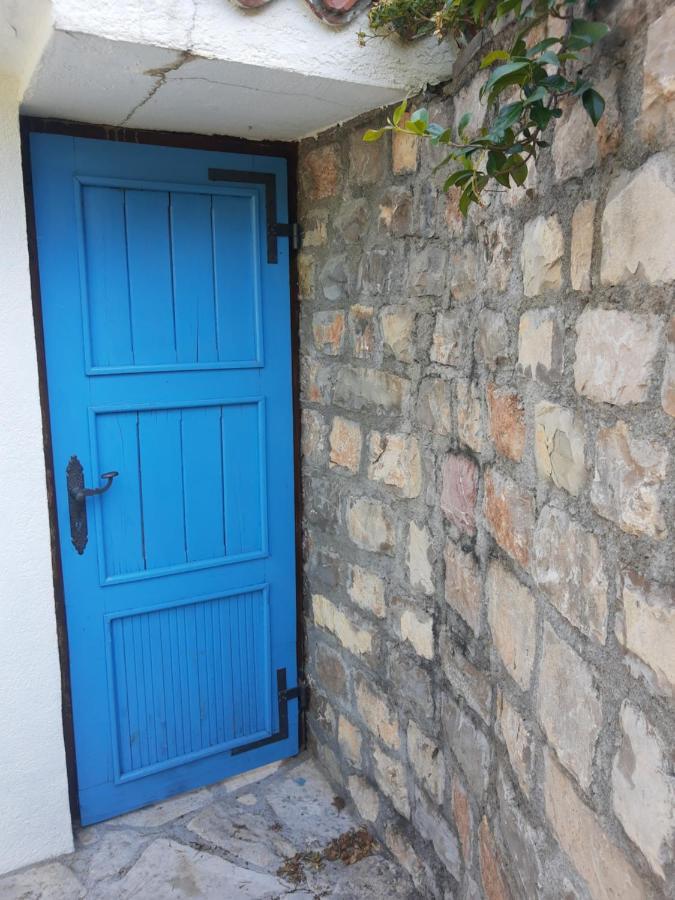 Sea-Side Old Stone Villa With A Private Garden Budva Luaran gambar