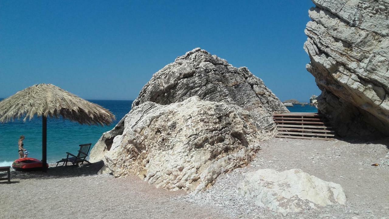 Sea-Side Old Stone Villa With A Private Garden Budva Luaran gambar