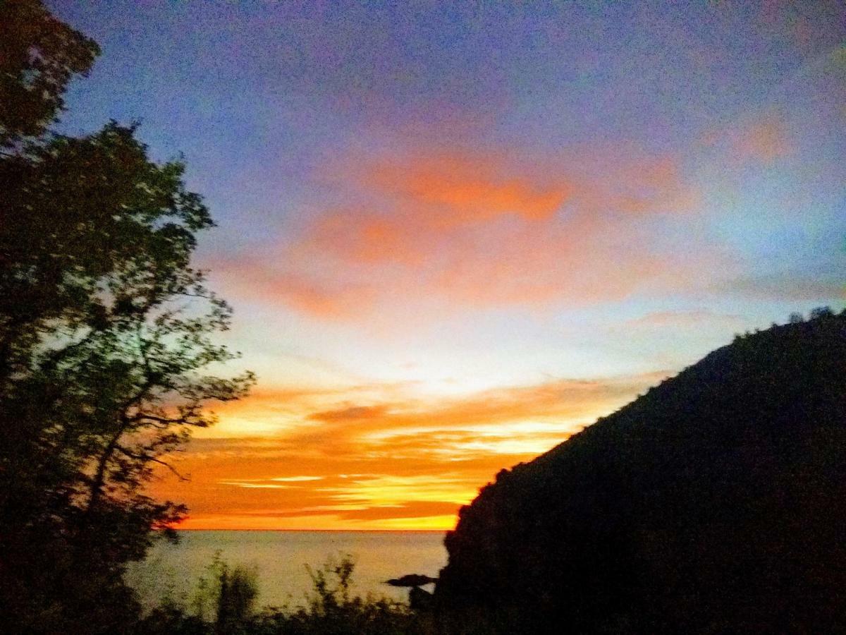 Sea-Side Old Stone Villa With A Private Garden Budva Luaran gambar